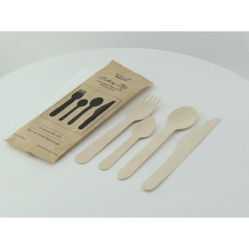 Kit posate in legno 5/1: coltello, forchetta, cucchiaio piccolo e grande, tovagliolo, involucro craf  H165mm