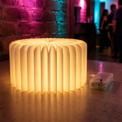 Striscia luminosa adesiva a batteria