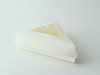 Scatola per pasticceria triangolare in cartone bianco con coperchio a finestra - 15,5 cm x 13 cm x 4,5 cm - 200 unità